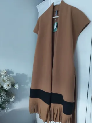 Abrigo chaleco marrón sin mangas