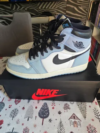 Nike Air Jordan 1 Retro High university blue OG Az