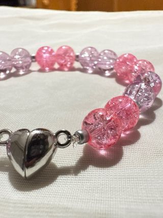 Pulsera con corazón plateado