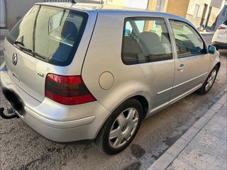 Volkswagen Golf 2000