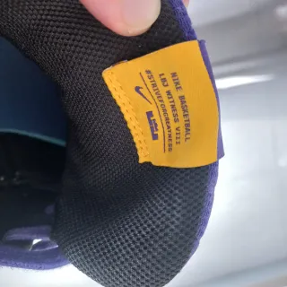 Zapatillas Nike Lebron Witness 8 Talla 42.5