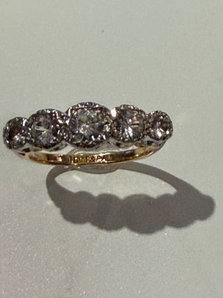 Sortija oro 18k antigua zafiros blancos