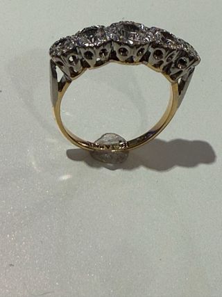 Sortija oro 18k antigua zafiros blancos