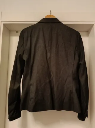 Americana Mango Gris Talla M