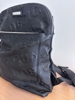 Mochila DESOGUAL Negra