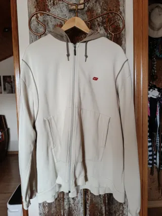 Chaqueta Nike Beige con Capucha