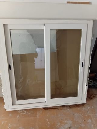 Ventana aluminio corredera con persiana