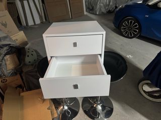 Mesita de noche 2 cajones blanca