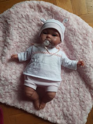 Muñeca Bebé Antonio Juan