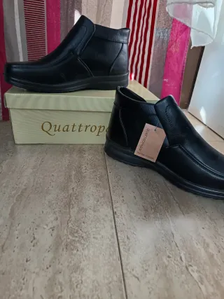 Botas de cuero negro Quattropassi