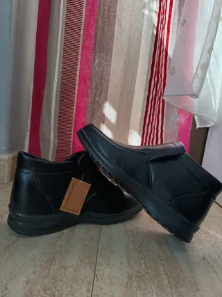 Botas de cuero negro Quattropassi
