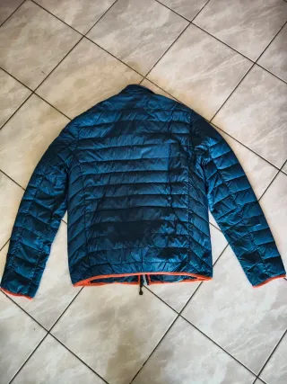 Piumino ultraleggero blu e arancione