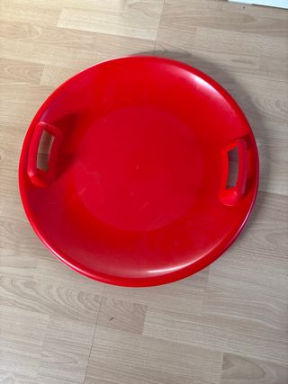 Trineo rojo con asas