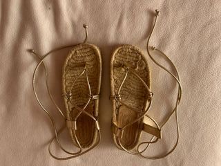 Sandalias Ulanka doradas talla 40