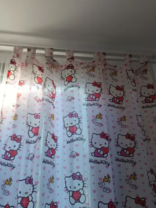 Juego d cortinas Hello Kitty Medidas 1.45/2.65