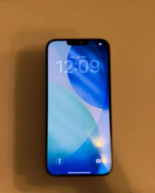 iPhone 14 Plus Viola