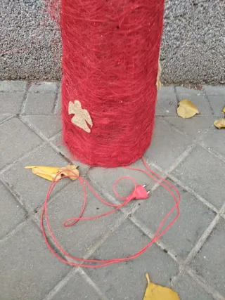 Árbol de Navidad Rojo  Estrellas Doradas con luz
