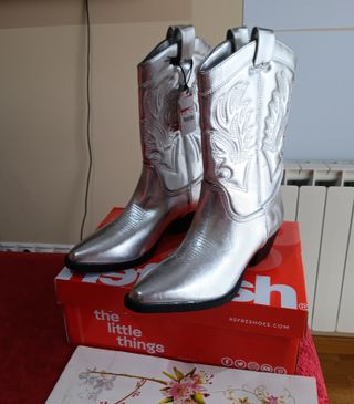 Botas Cowboy Plateadas Media Caña Nuevas