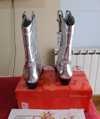 Botas Cowboy Plateadas Media Caña Nuevas