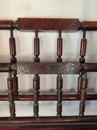 Cama madera antiguos tallados