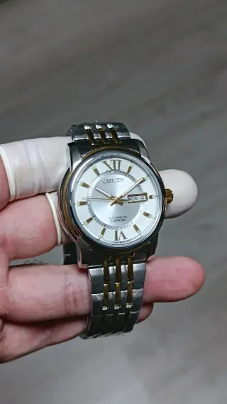 Reloj Citizen mod Automático