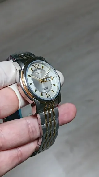 Reloj Citizen mod Automático