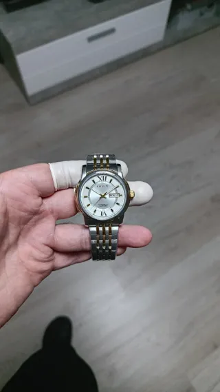 Reloj Citizen mod Automático