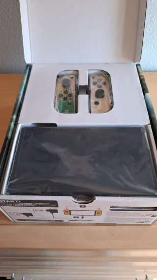Nintendo Switch OLED Zelda Tears of the Kingdom
