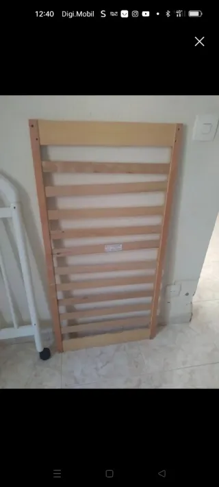 Cuna de bebé blanca lacada con ositos