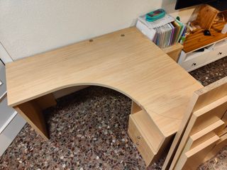 Escritorio grande madera con cajonera