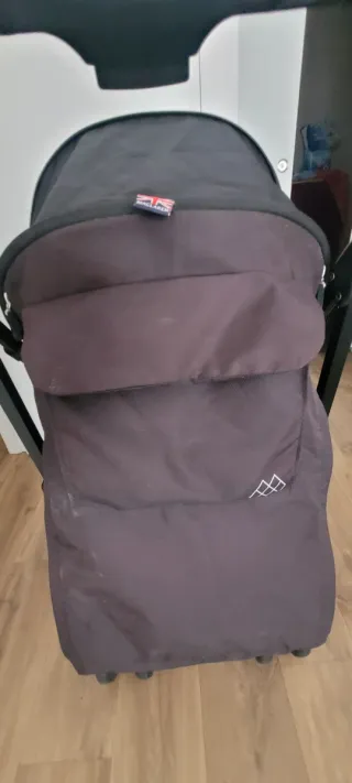 Silla de paseo MacLaren negra