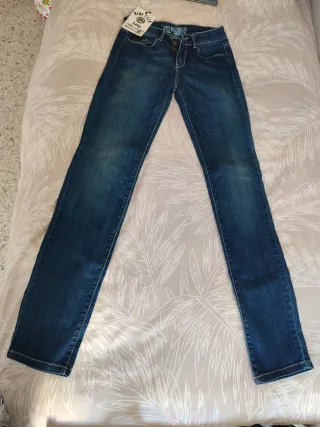 Vaqueros Lois Talla 34 Sin estrenar