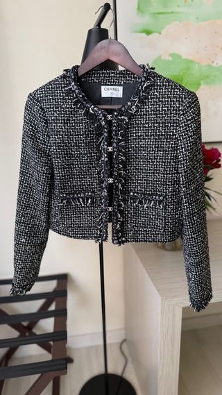 Chaqueta Chanel Tweed Negra y Blanca