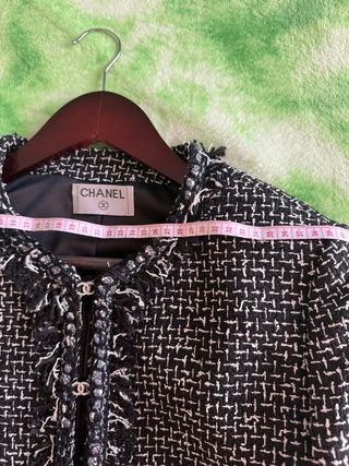 Chaqueta Chanel Tweed Negra y Blanca