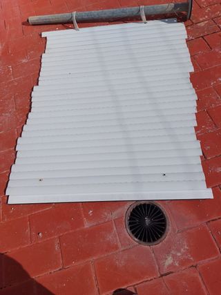 Persianas enrollables blancas