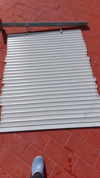 Persianas enrollables blancas