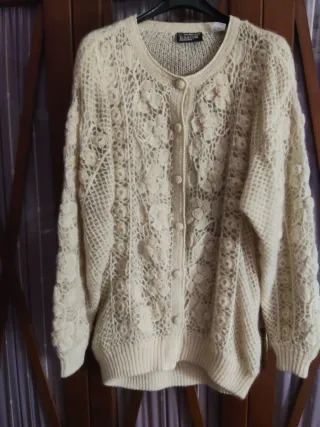 Rebeca de lana abotonada mujer beige