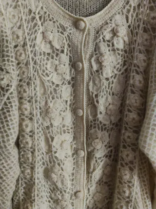 Rebeca de lana abotonada mujer beige