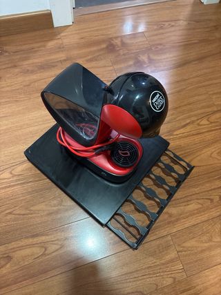 Cafetera Nescafé Dolce Gusto Roja delonghi