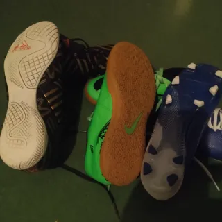 Botas de fútbol niño