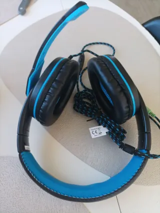 Auriculares gaming nuevos con micrófono