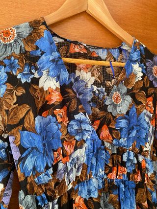 Vestido floral manga larga