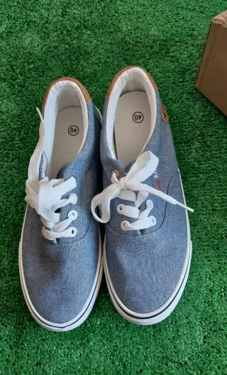 Zapatillas deportivas azules talla 40