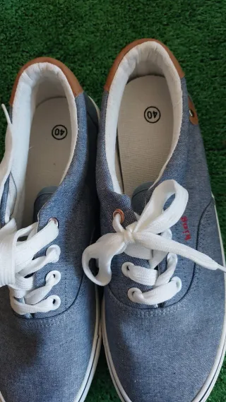 Zapatillas deportivas azules talla 40