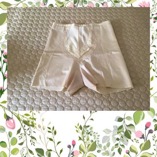 Faja moldeadora color crema Talla L