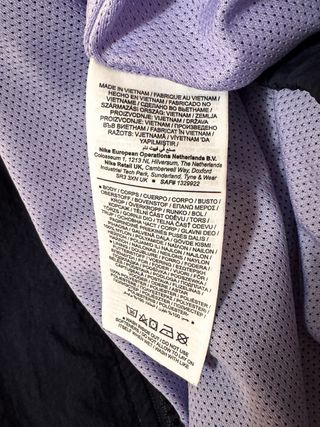 Cortavientos Nike FC Barcelona con capucha retro