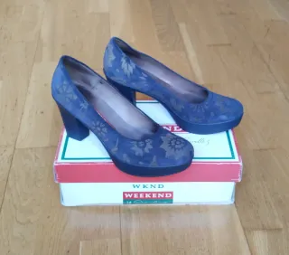 Zapatos de tacón Weekend piel azul floral
