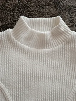 Jersey corto y ajustado Bershka talla S