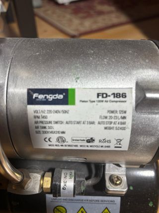 Compresor Fengda FD-186 3L y aerógrafo
