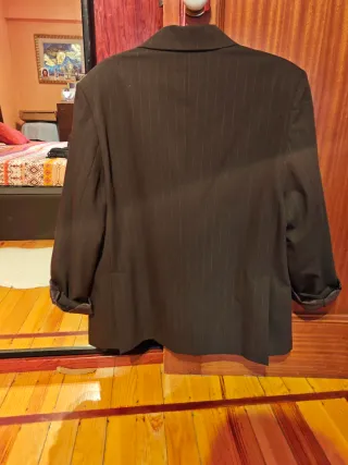 Blazer oversize Zara rayas diplomáticas
